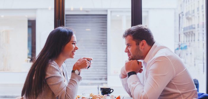 hooking-up-versus-dating